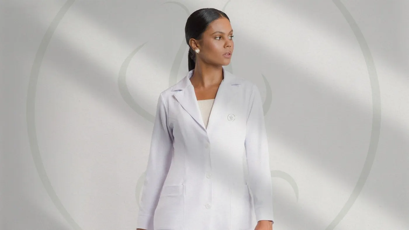 Lab coat with the embroidered logo mark